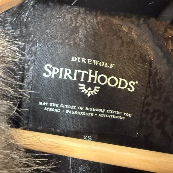 NWT SpiritHoods Direwolf Women’s Long Faux Fur Coat Heavy Warm Jacket XS - Picture 9 of 12
